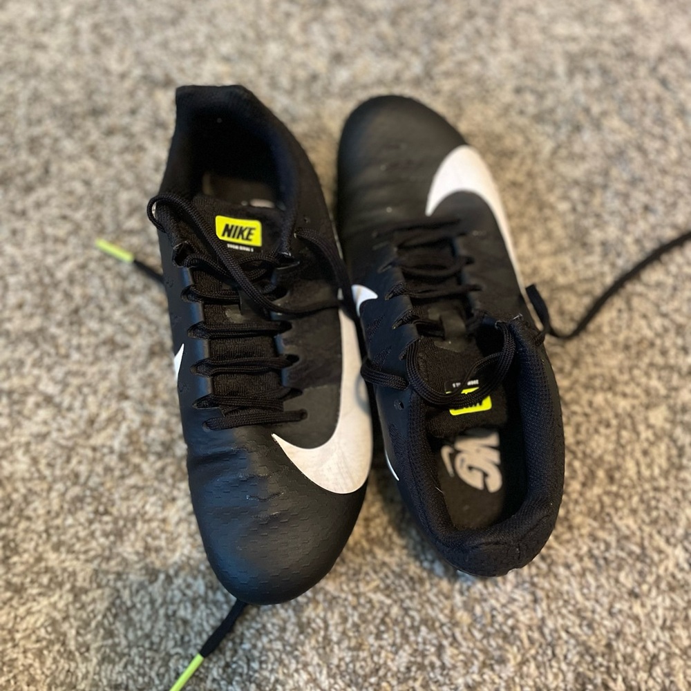 Nike sprinting spikes